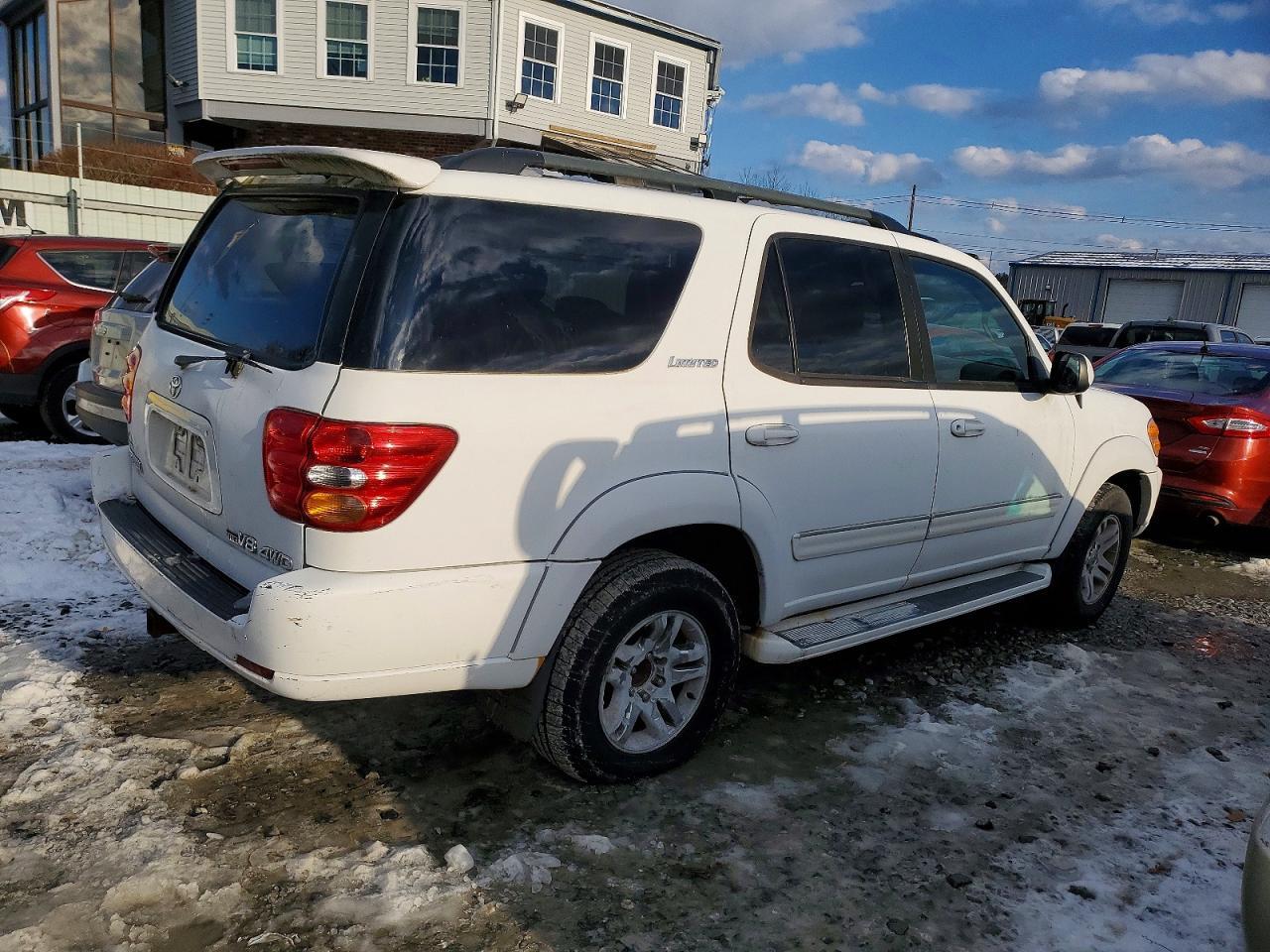 2004 TOYOTA Sequoia
