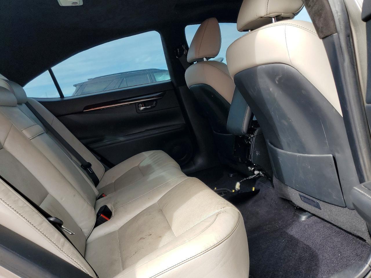 2015 LEXUS ES 300H