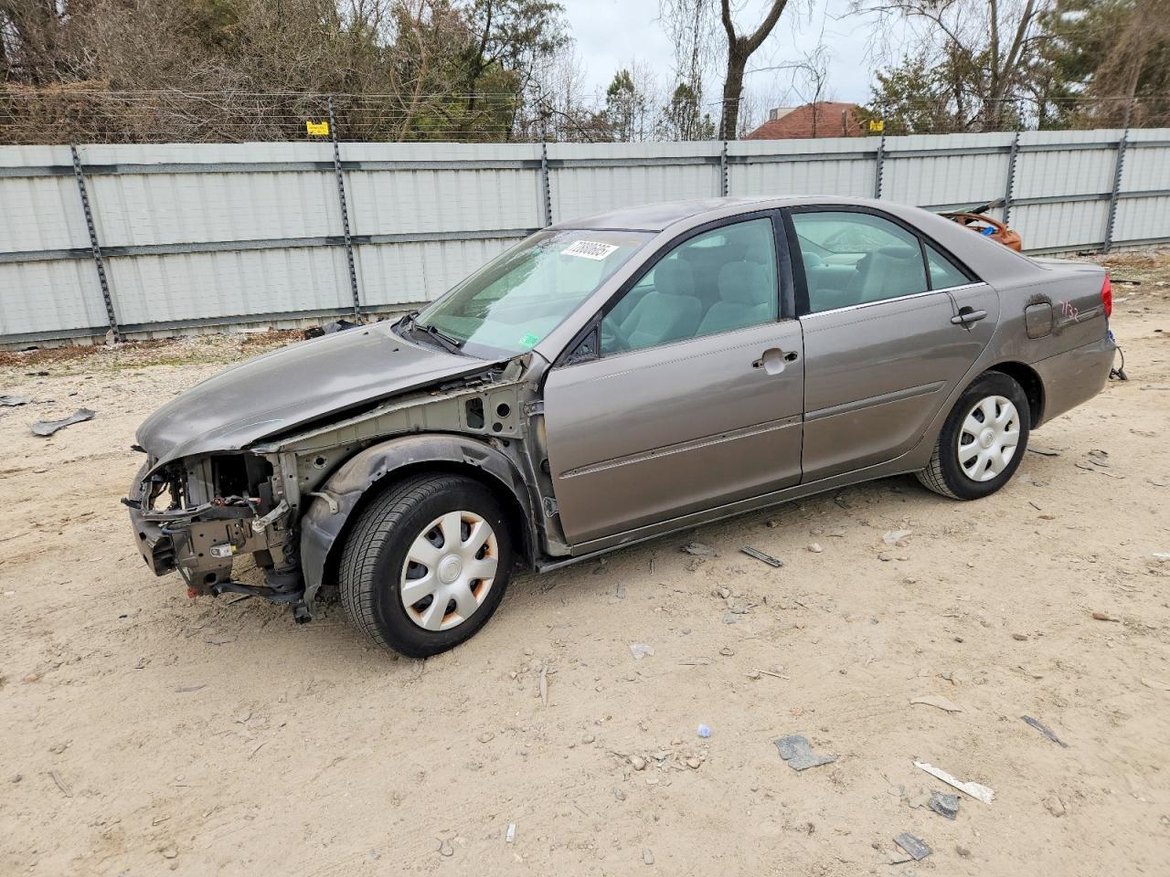 2004 TOYOTA CAMRY