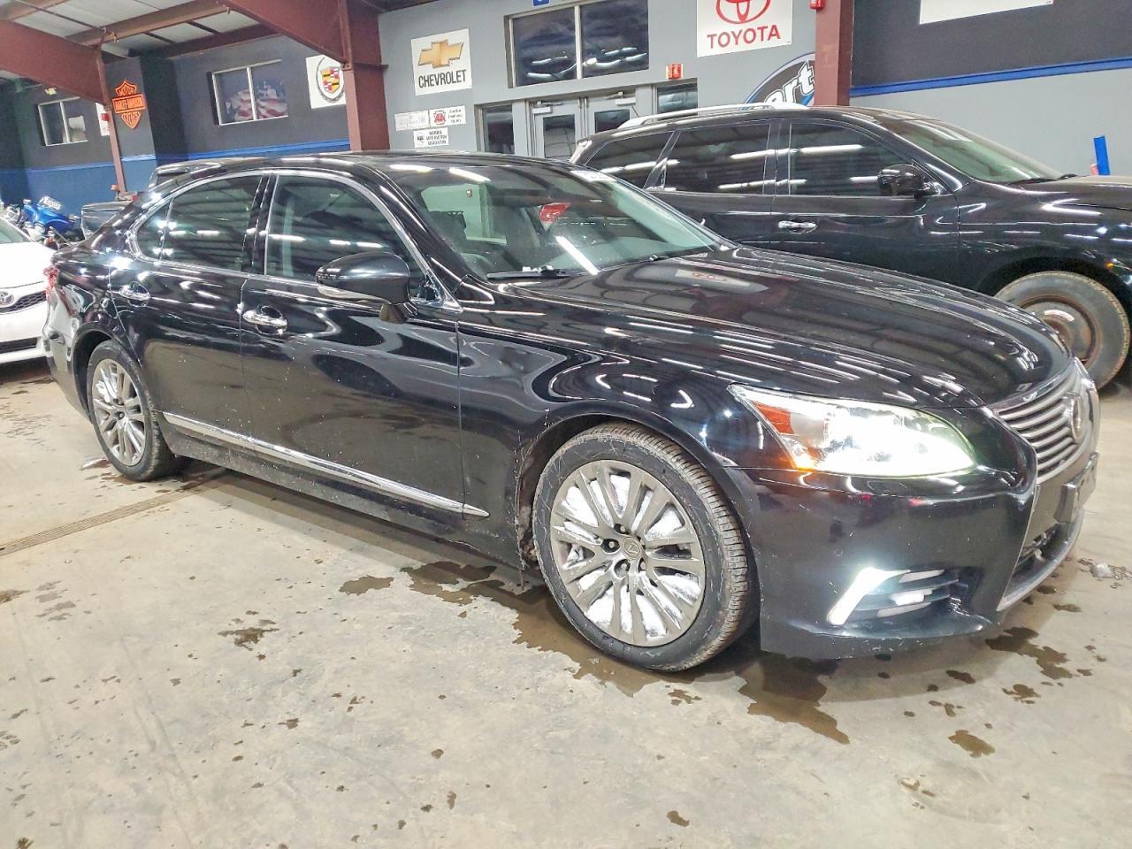 2015 LEXUS LS 460