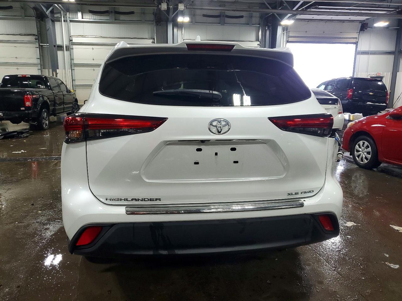 2022 TOYOTA HIGHLANDER