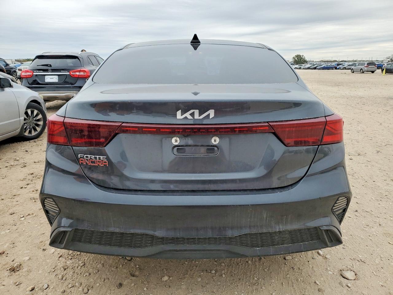 2024 KIA FORTE