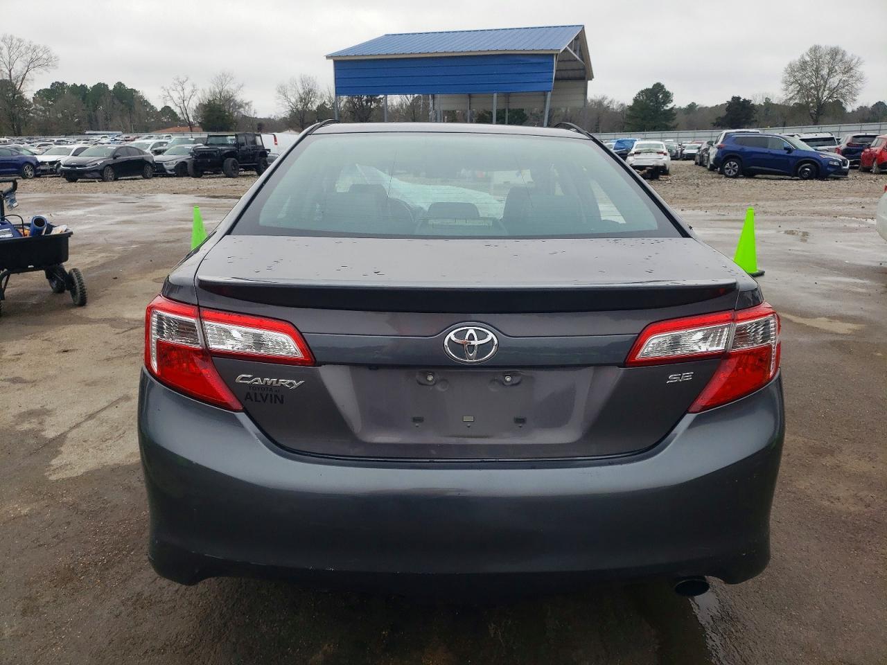 2014 TOYOTA CAMRY