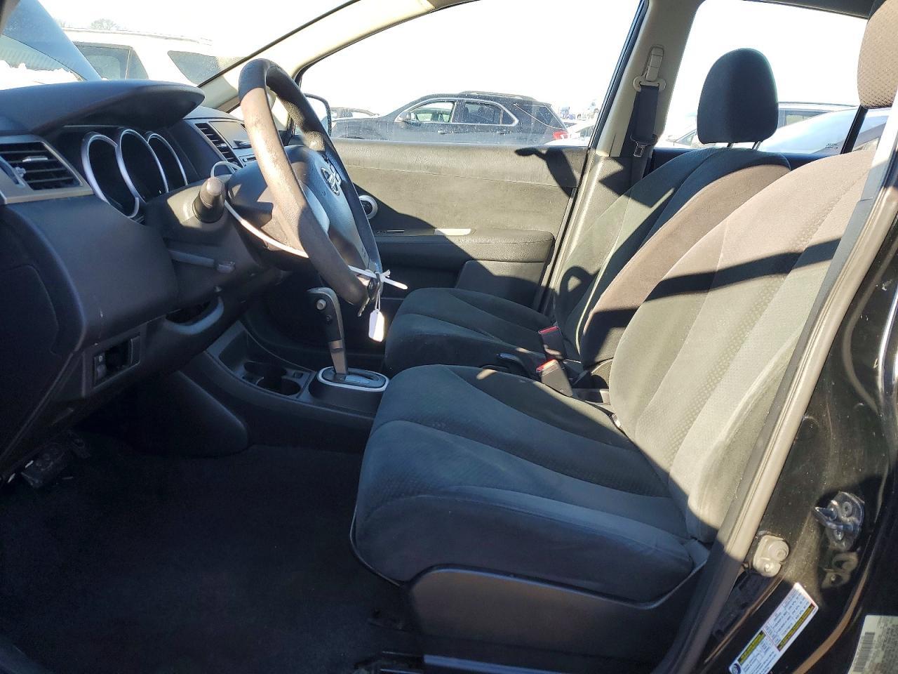 2011 NISSAN VERSA