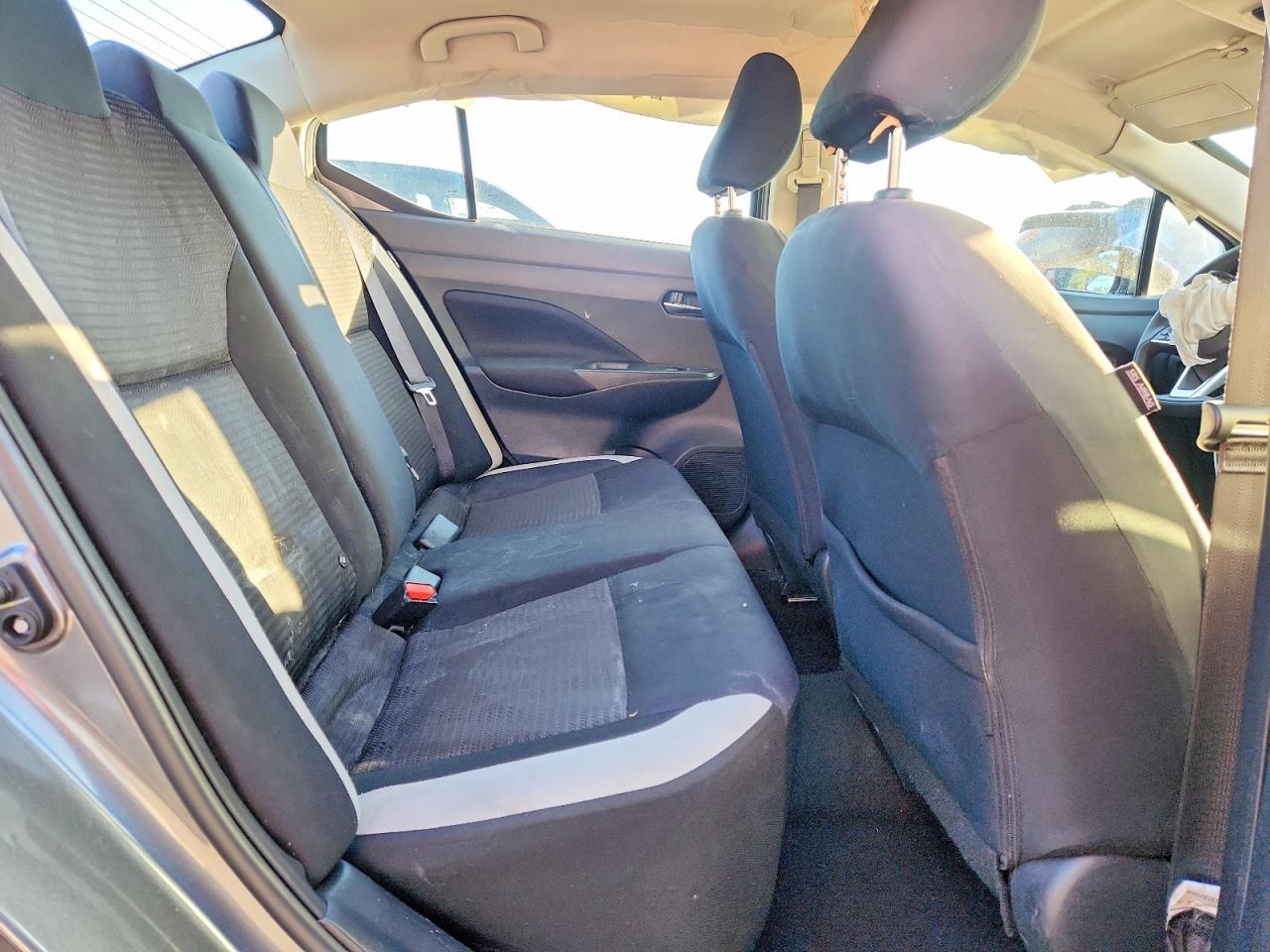 2021 NISSAN VERSA