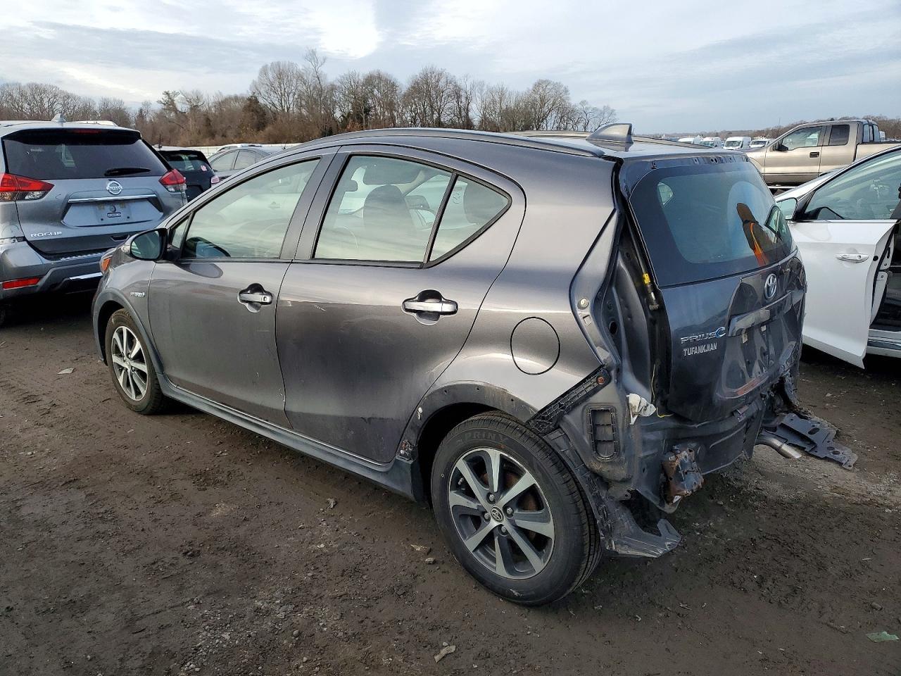 2019 TOYOTA Prius c