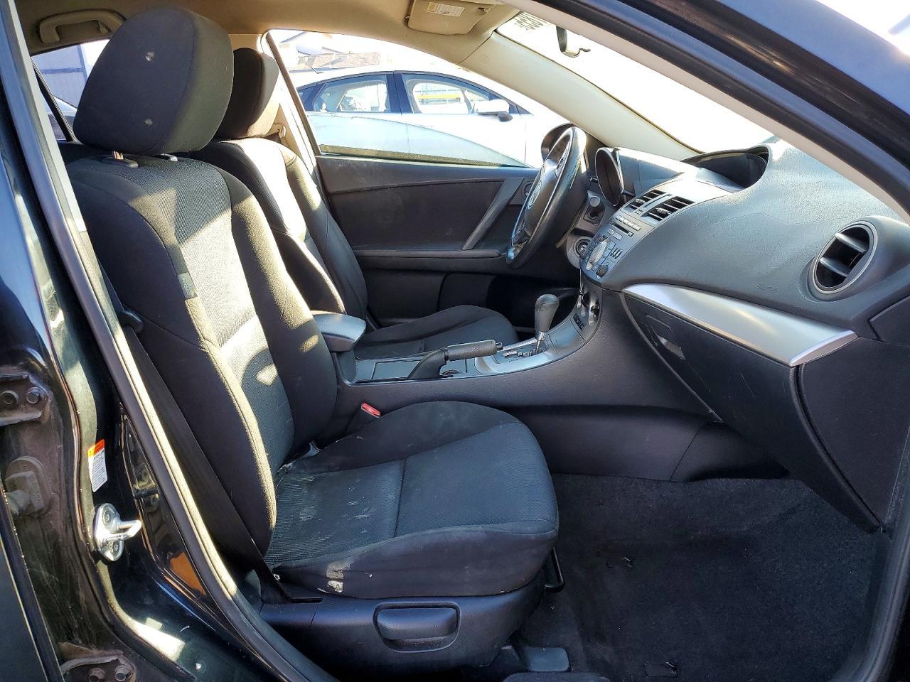 2010 MAZDA 3
