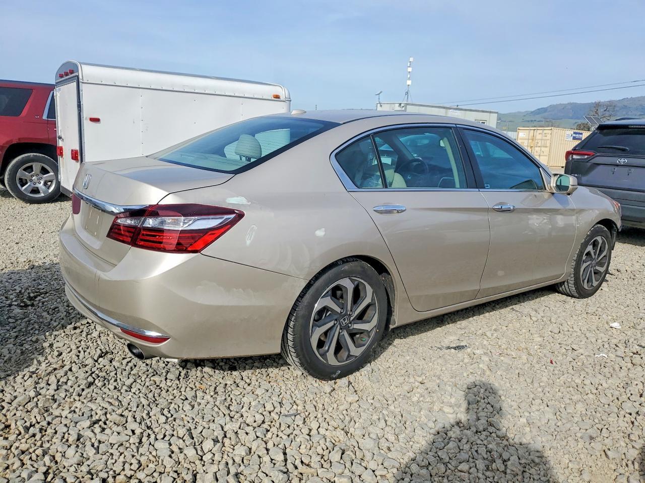 2016 HONDA ACCORD