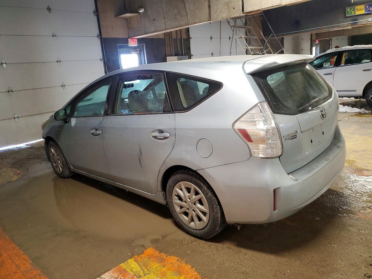 2012 TOYOTA PRIUS V
