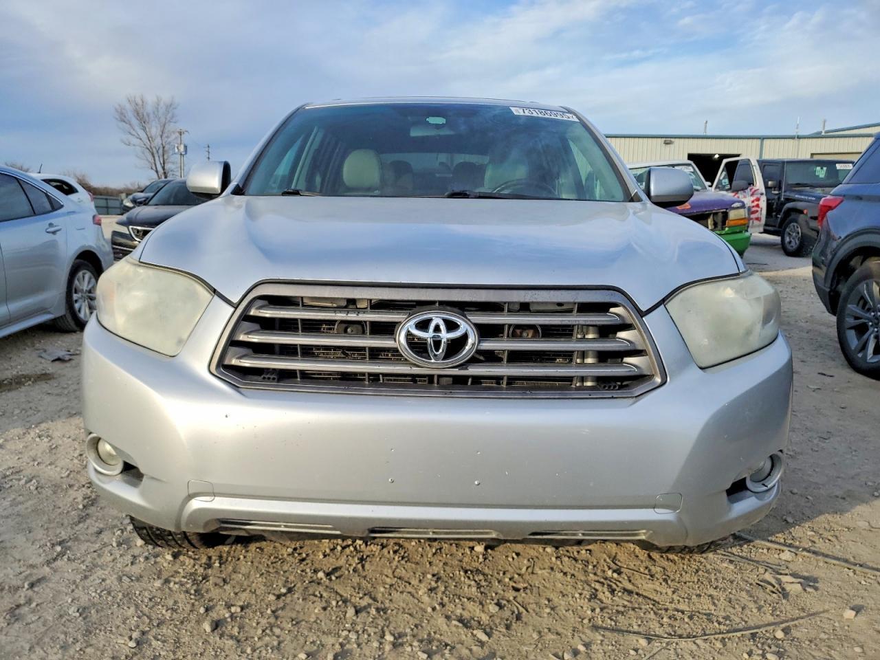 2010 TOYOTA HIGHLANDER