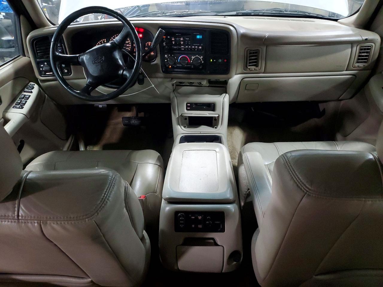 2002 CHEVROLET Suburban