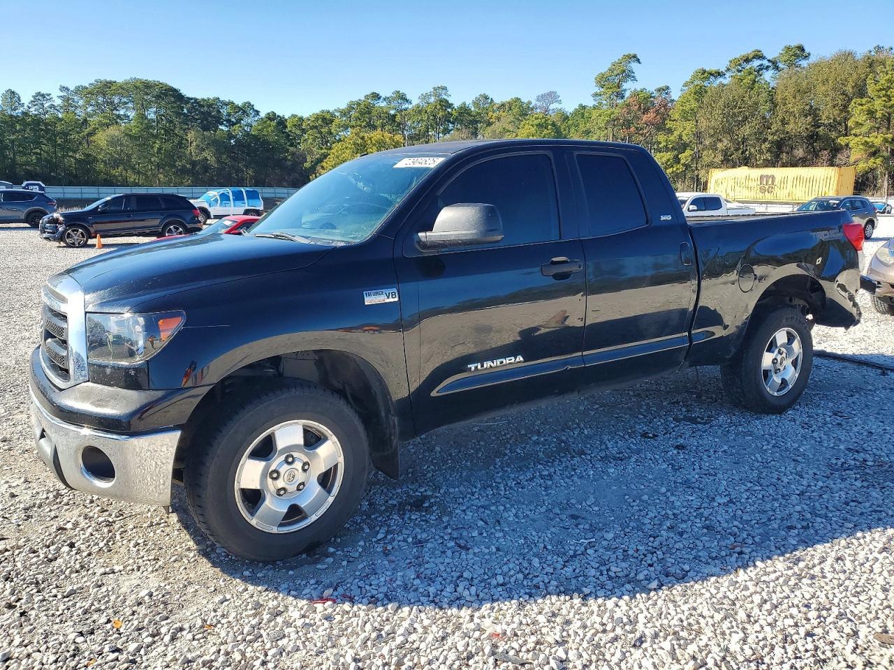 2011 TOYOTA TUNDRA
