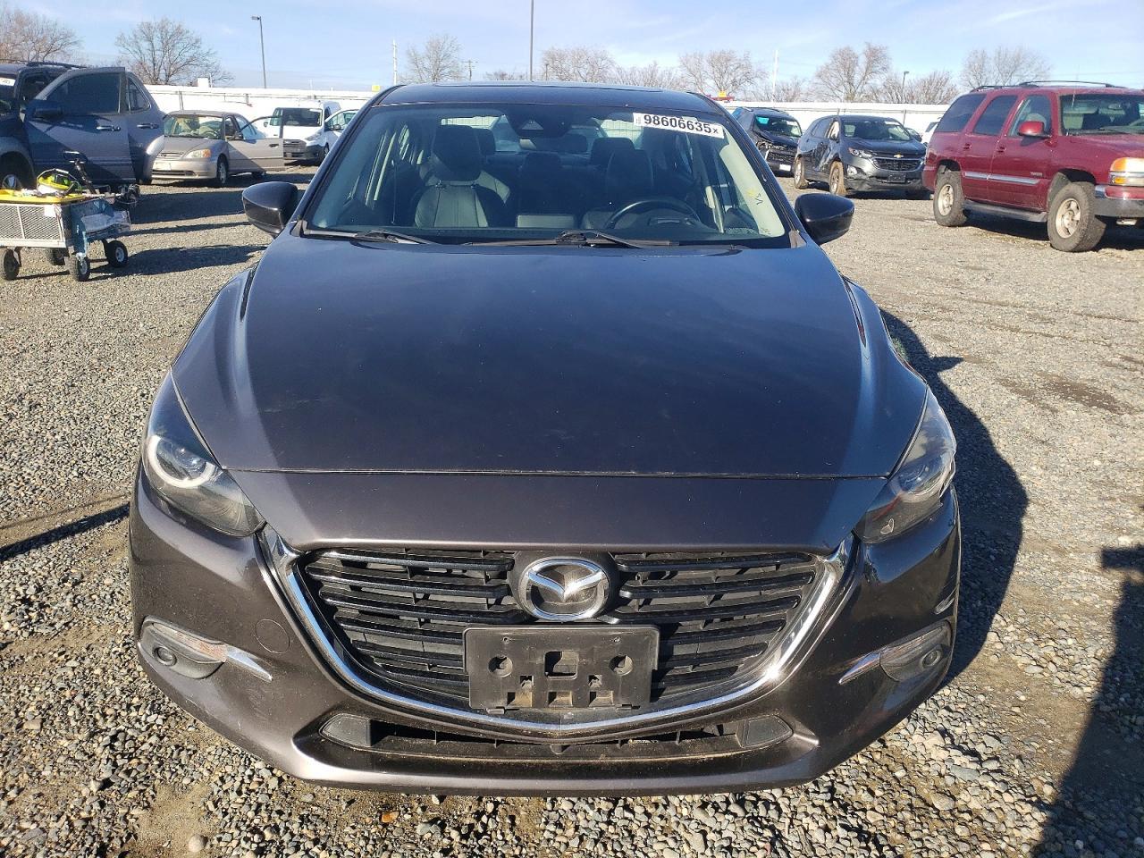 2018 MAZDA 3