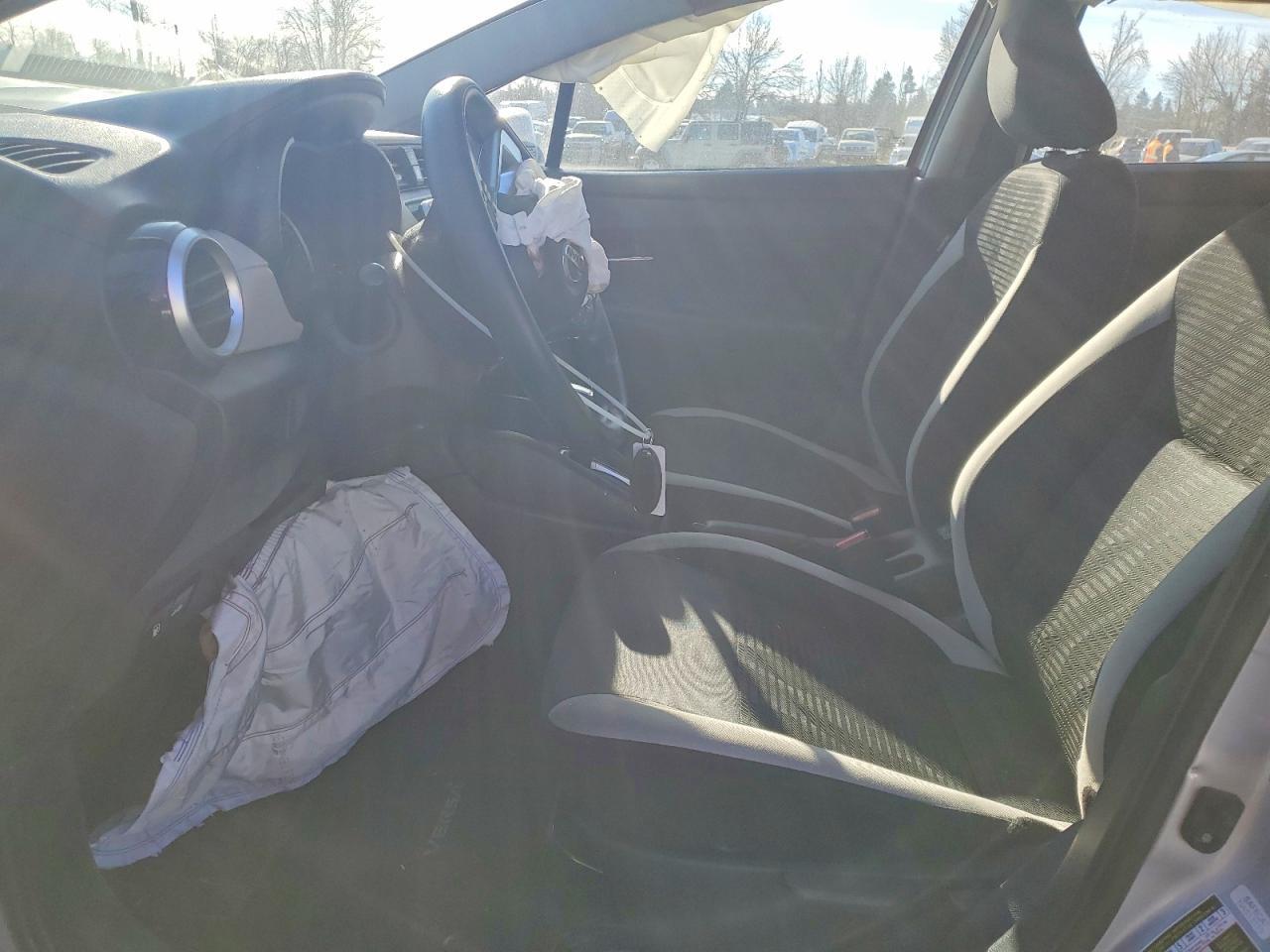 2021 NISSAN VERSA