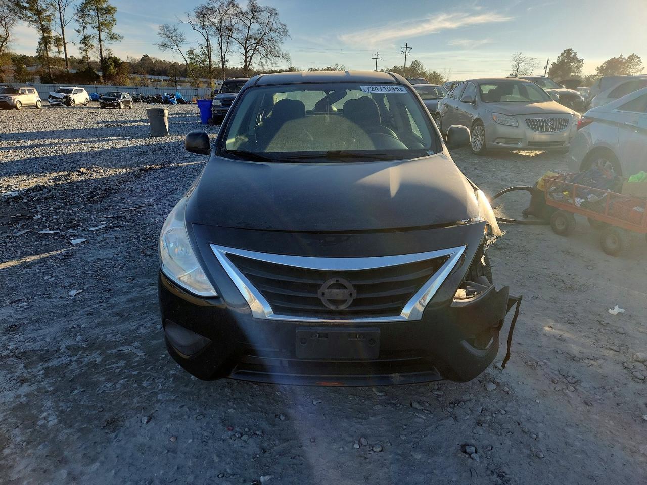 2015 NISSAN VERSA