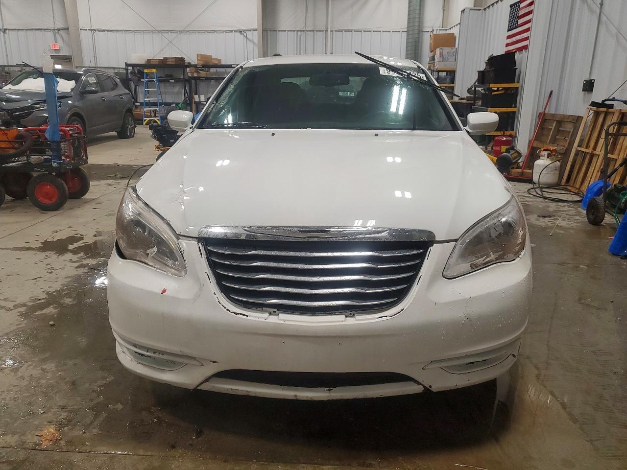2013 CHRYSLER 200