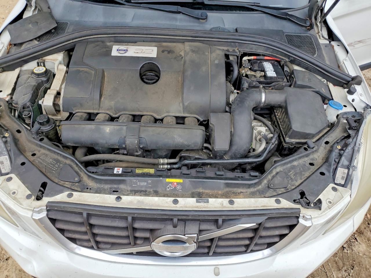 2010 VOLVO XC60