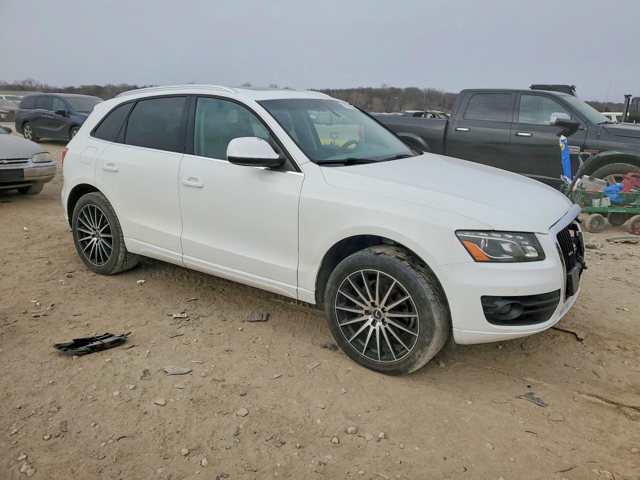 2010 AUDI Q5