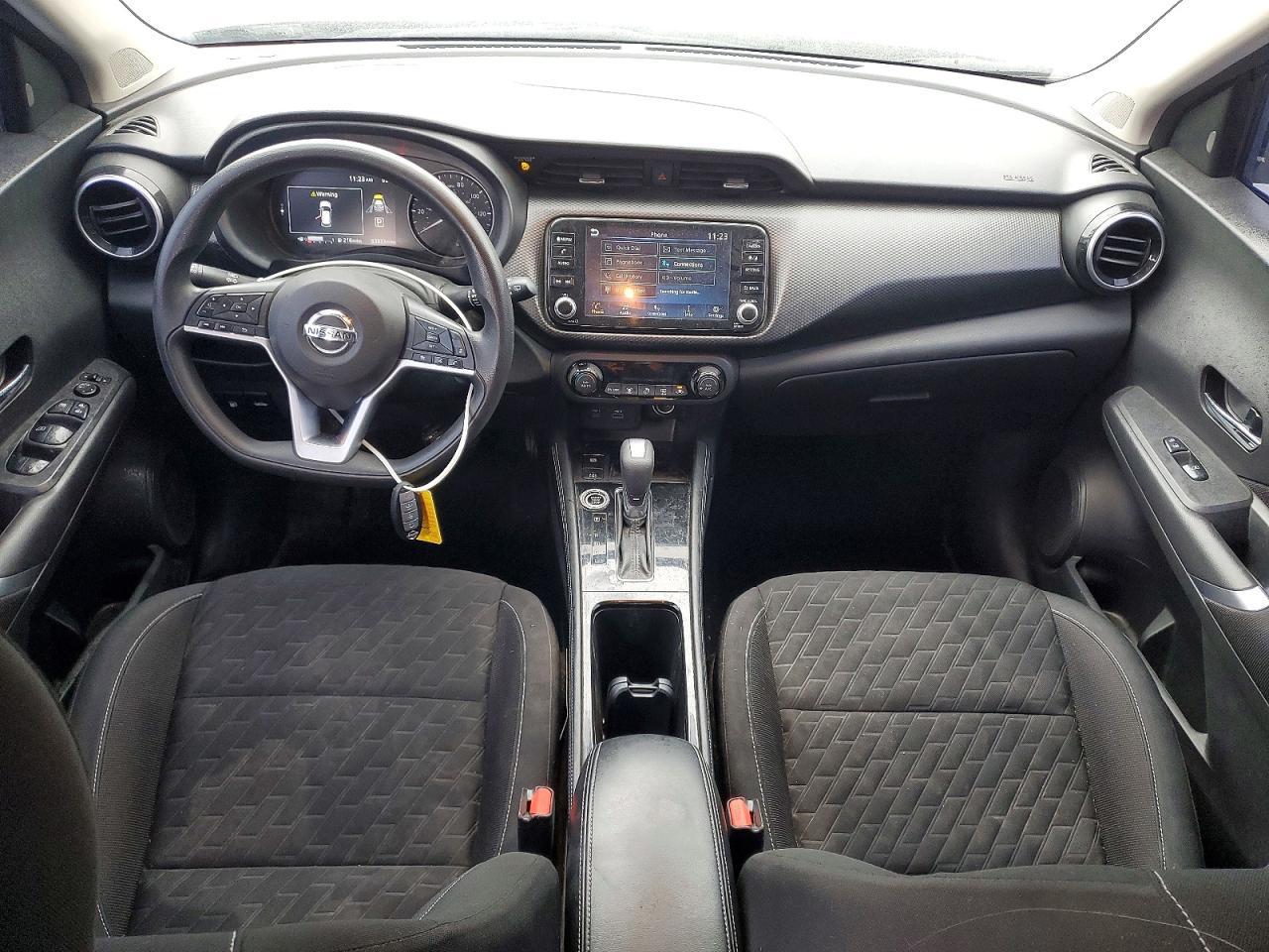 2021 NISSAN KICKS
