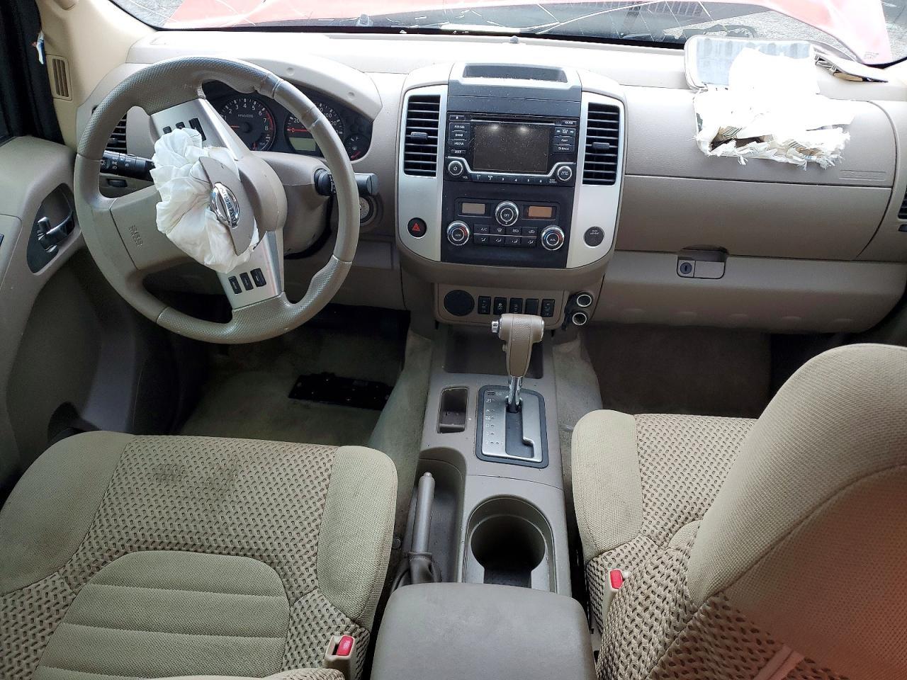 2015 NISSAN Frontier
