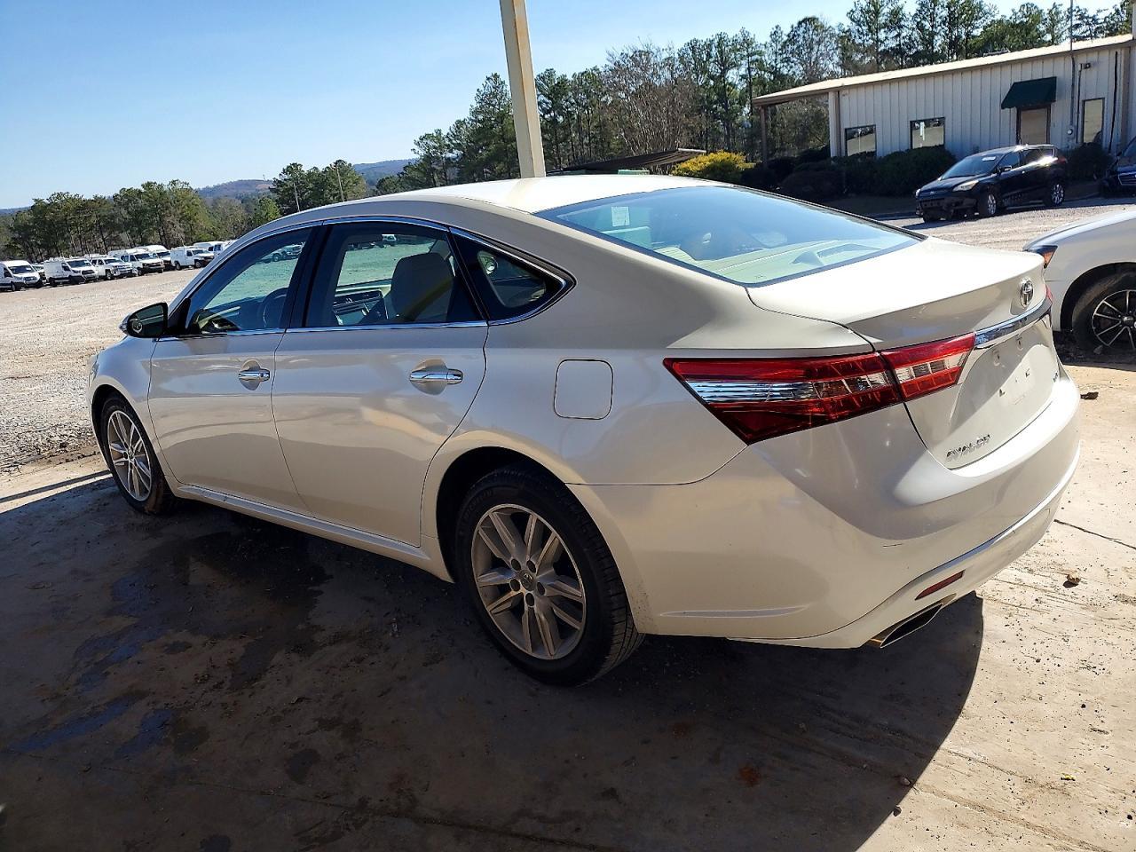 2014 TOYOTA Avalon