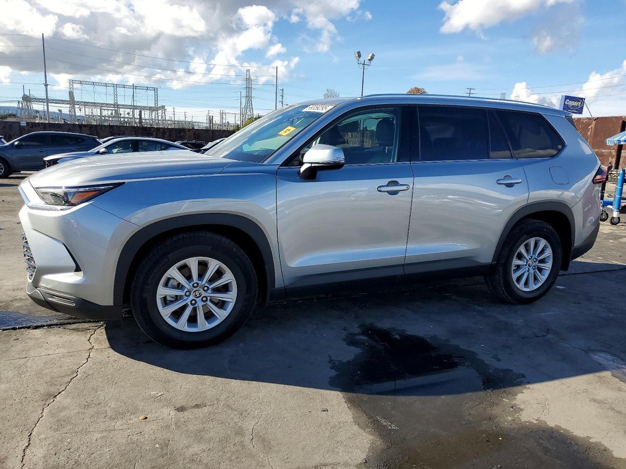 2025 TOYOTA HIGHLANDER