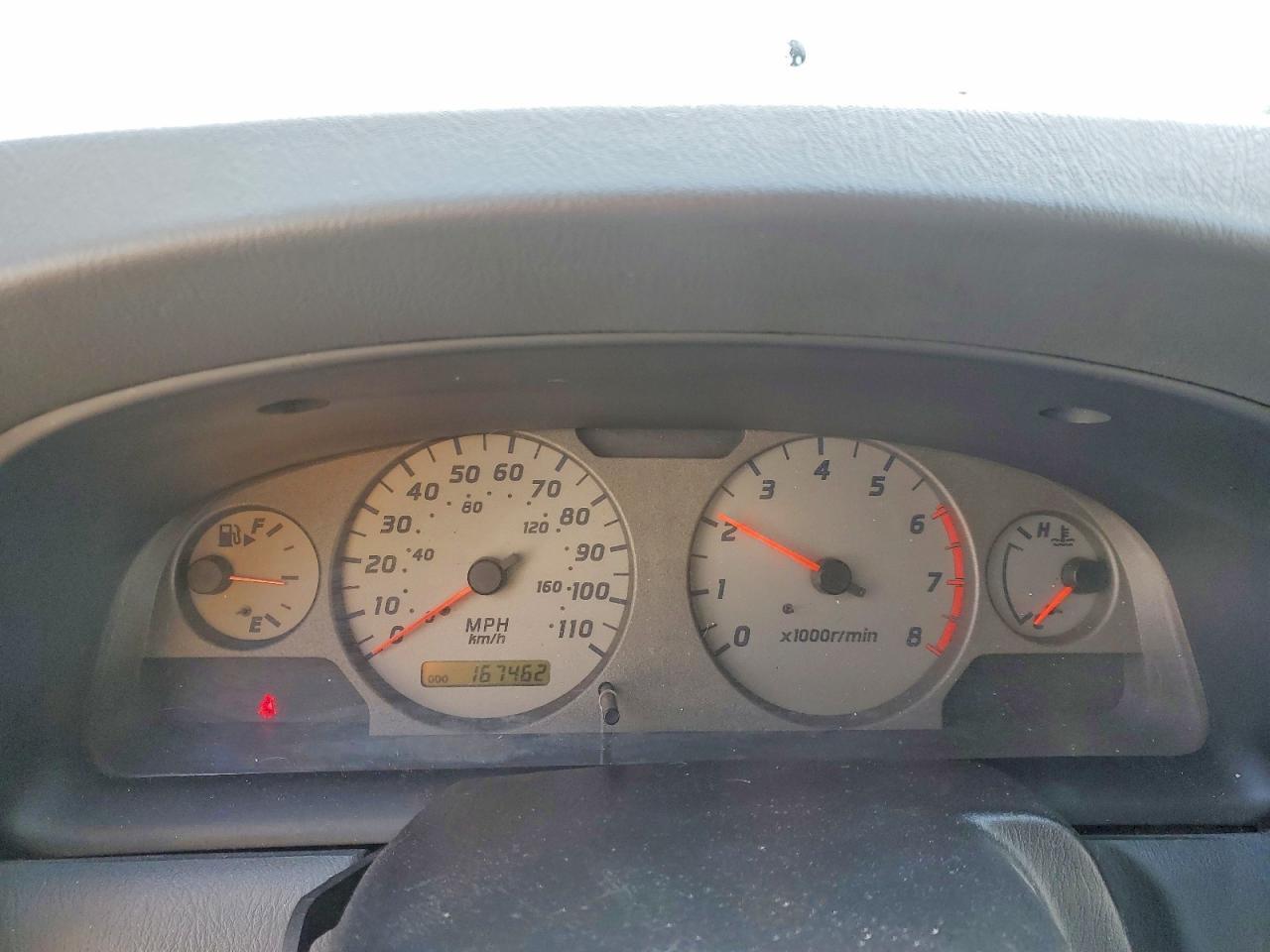 2001 NISSAN Frontier