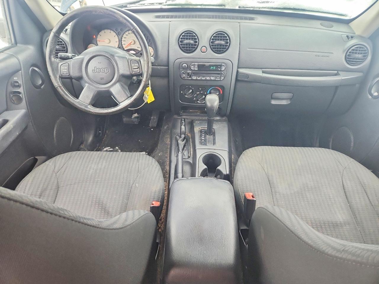 2004 JEEP Liberty