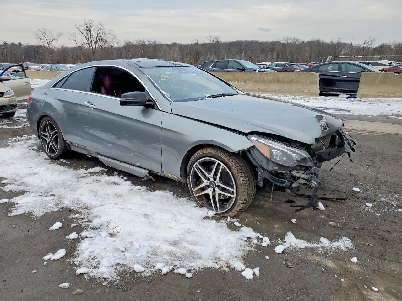 2016 MERCEDES-BENZ E-Class
