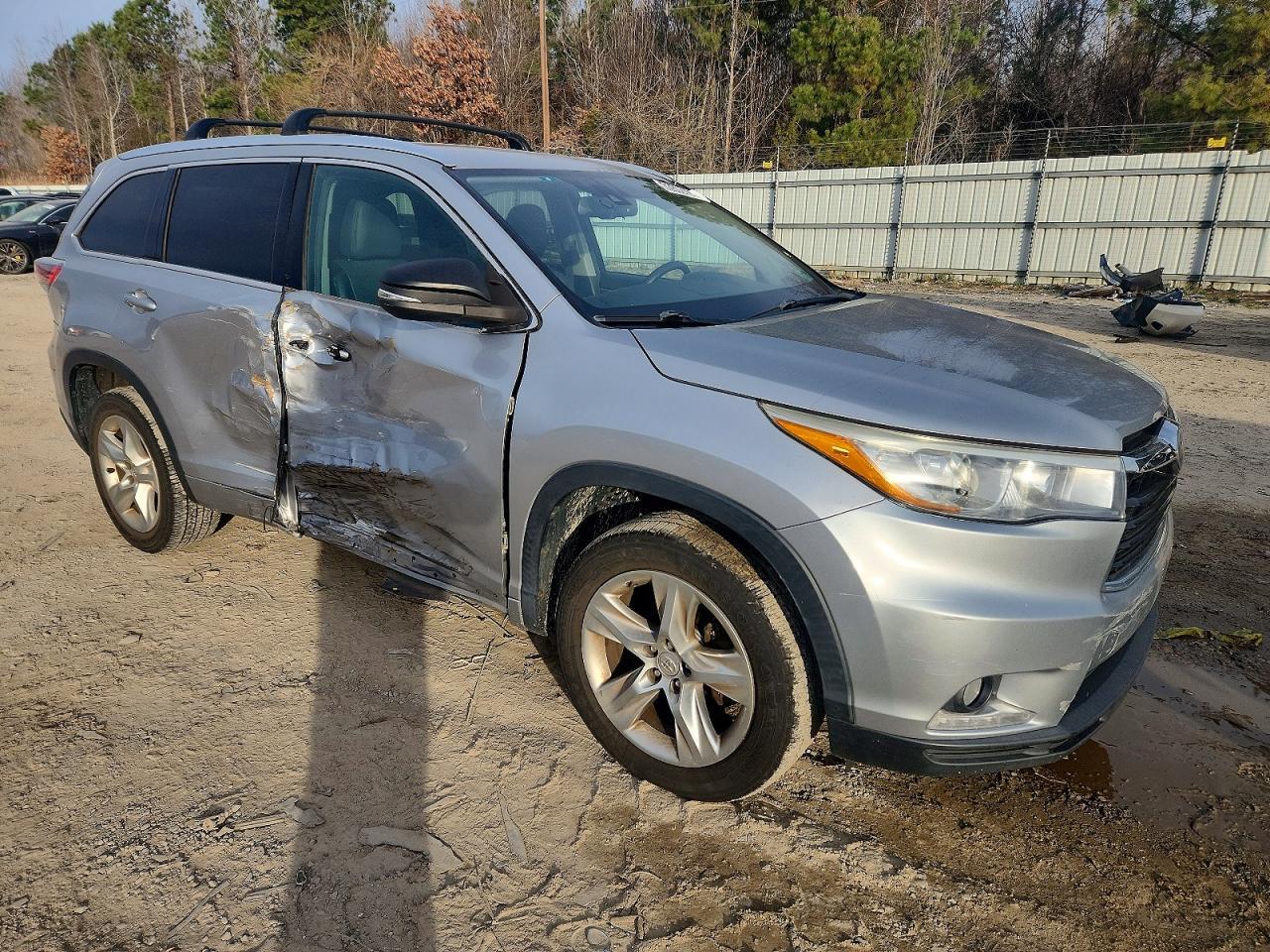 2015 TOYOTA HIGHLANDER