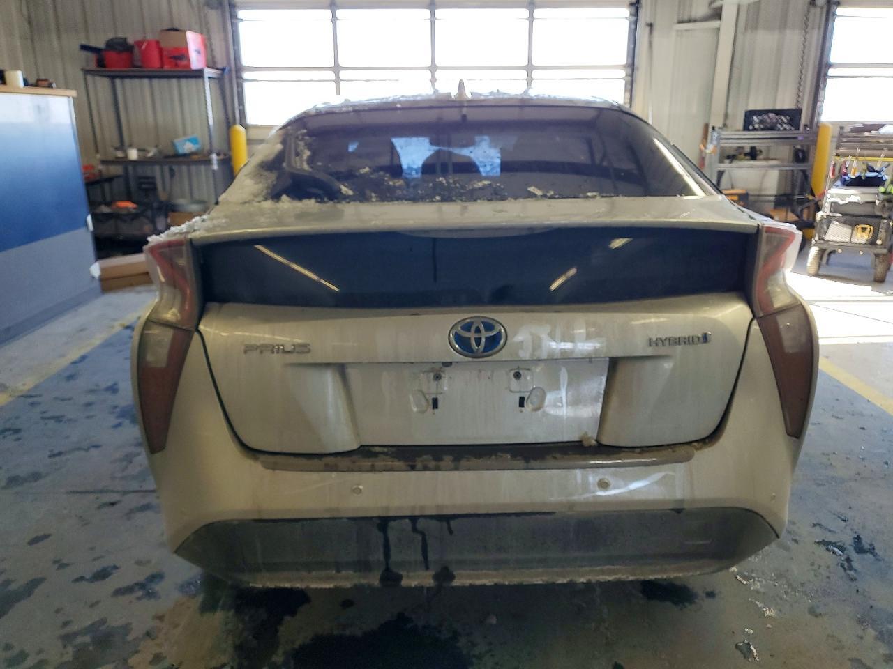 2017 TOYOTA PRIUS