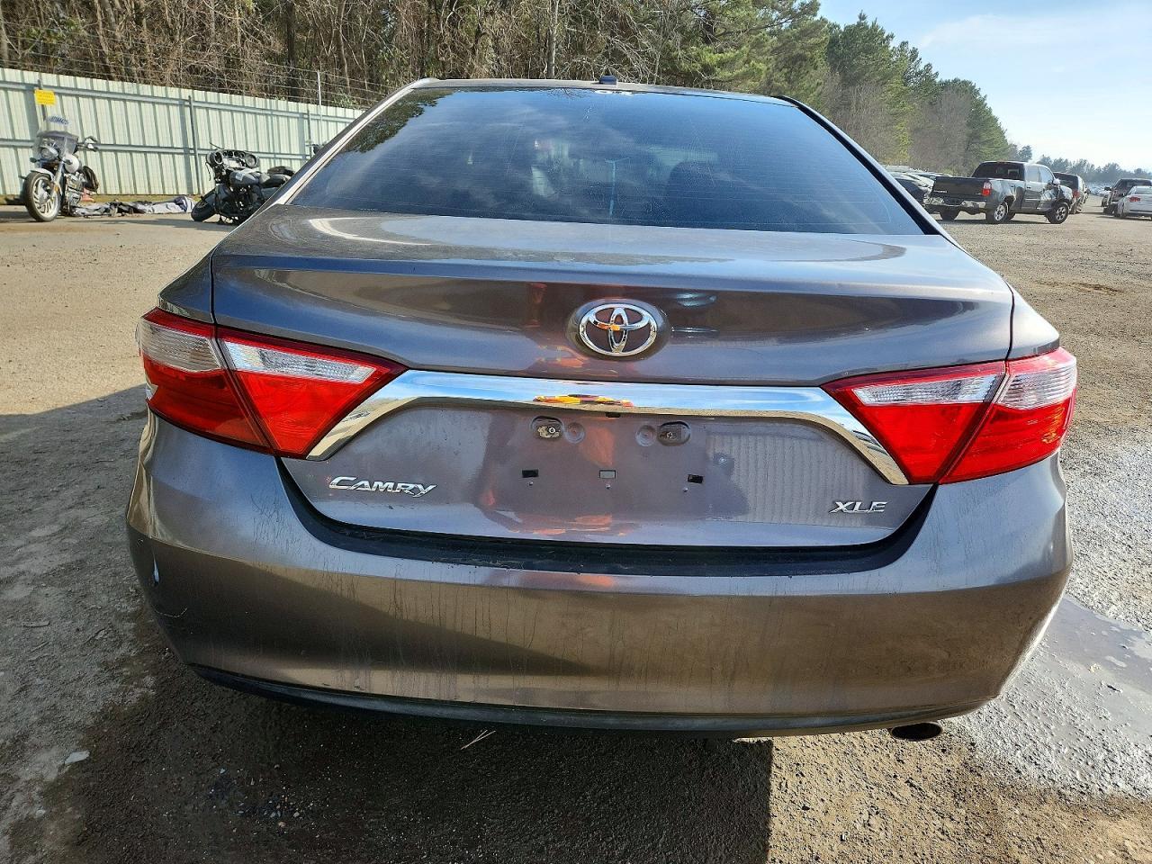 2016 TOYOTA CAMRY