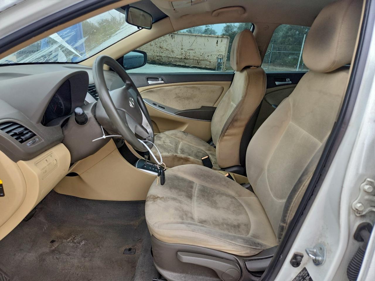2013 HYUNDAI ACCENT