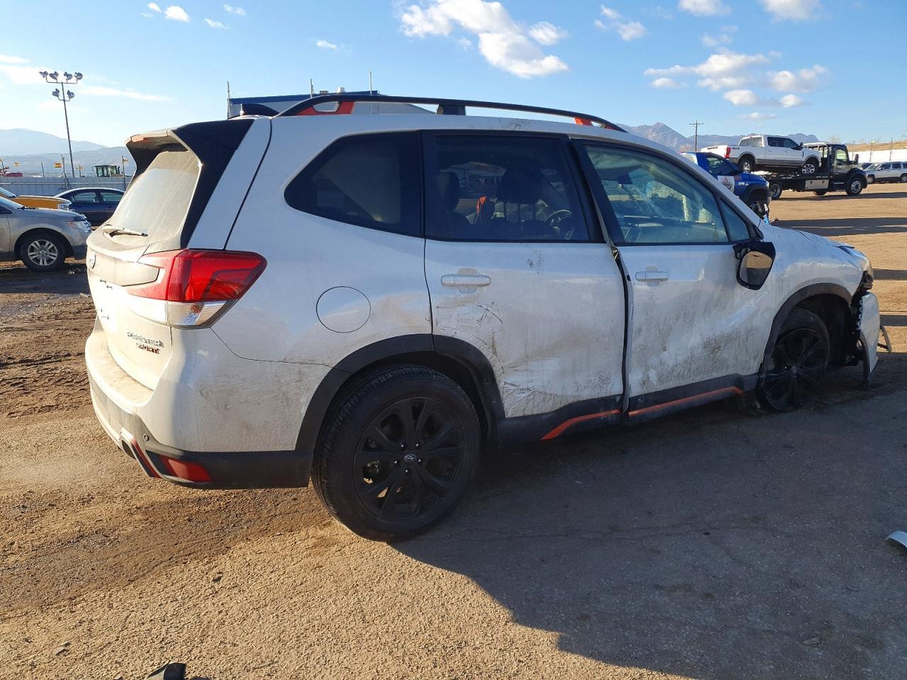 2024 SUBARU FORESTER