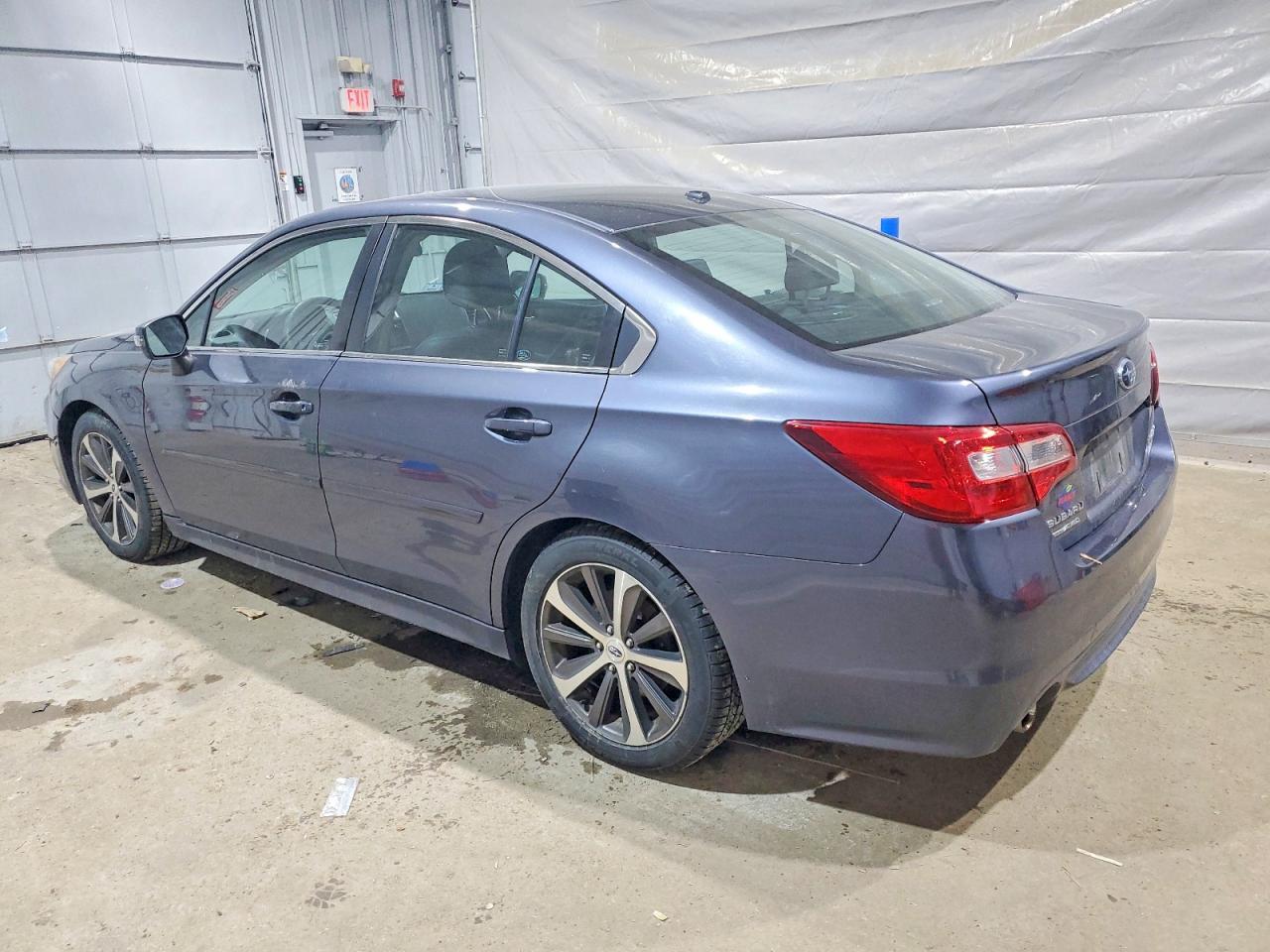 2015 SUBARU Legacy