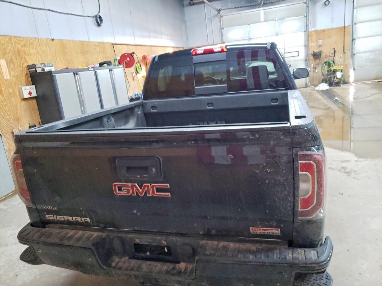 2016 GMC Sierra