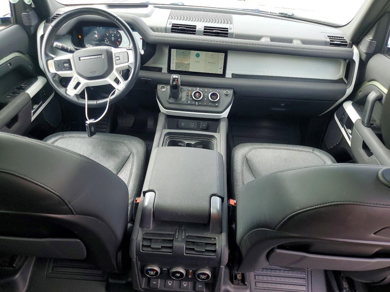 2022 LAND ROVER Defender