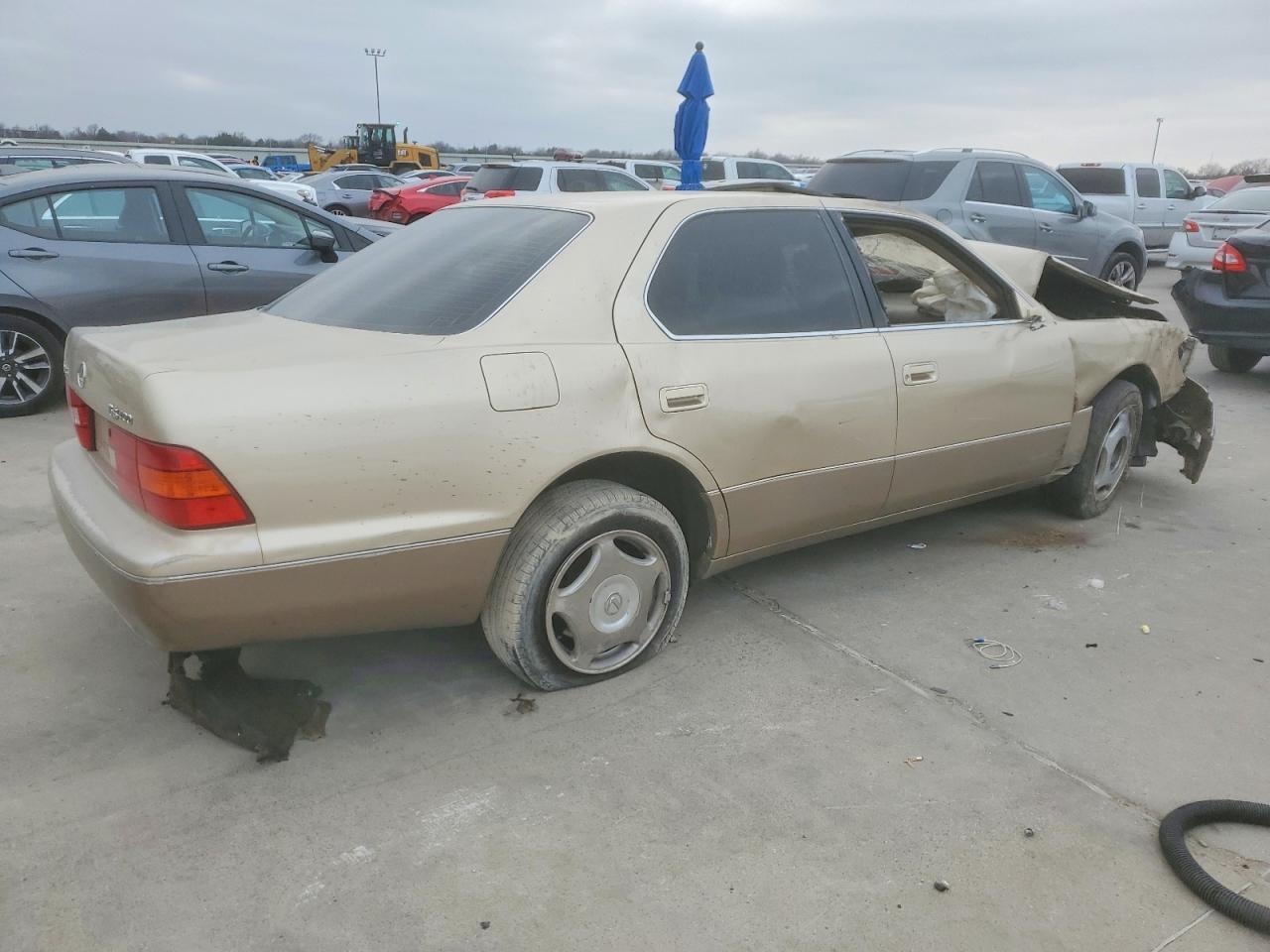 1999 LEXUS Ls 400