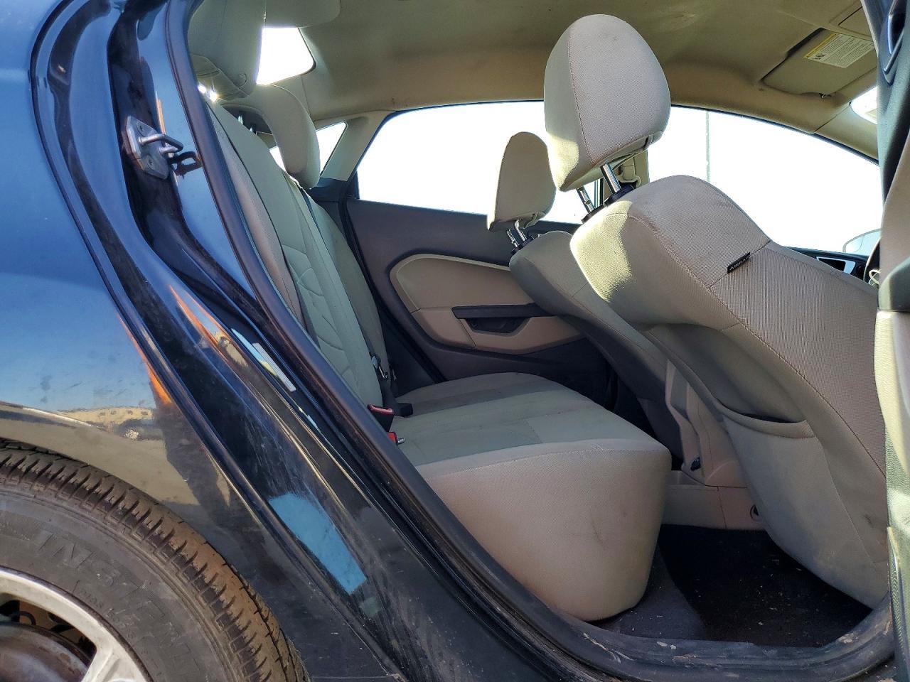 2014 FORD Fiesta