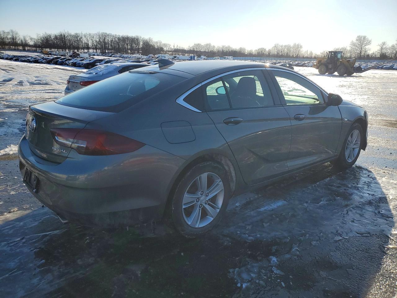 2018 BUICK Regal