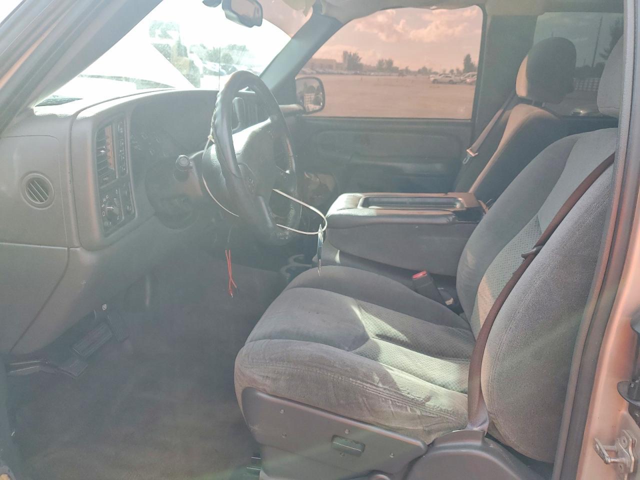 2004 CHEVROLET Silverado