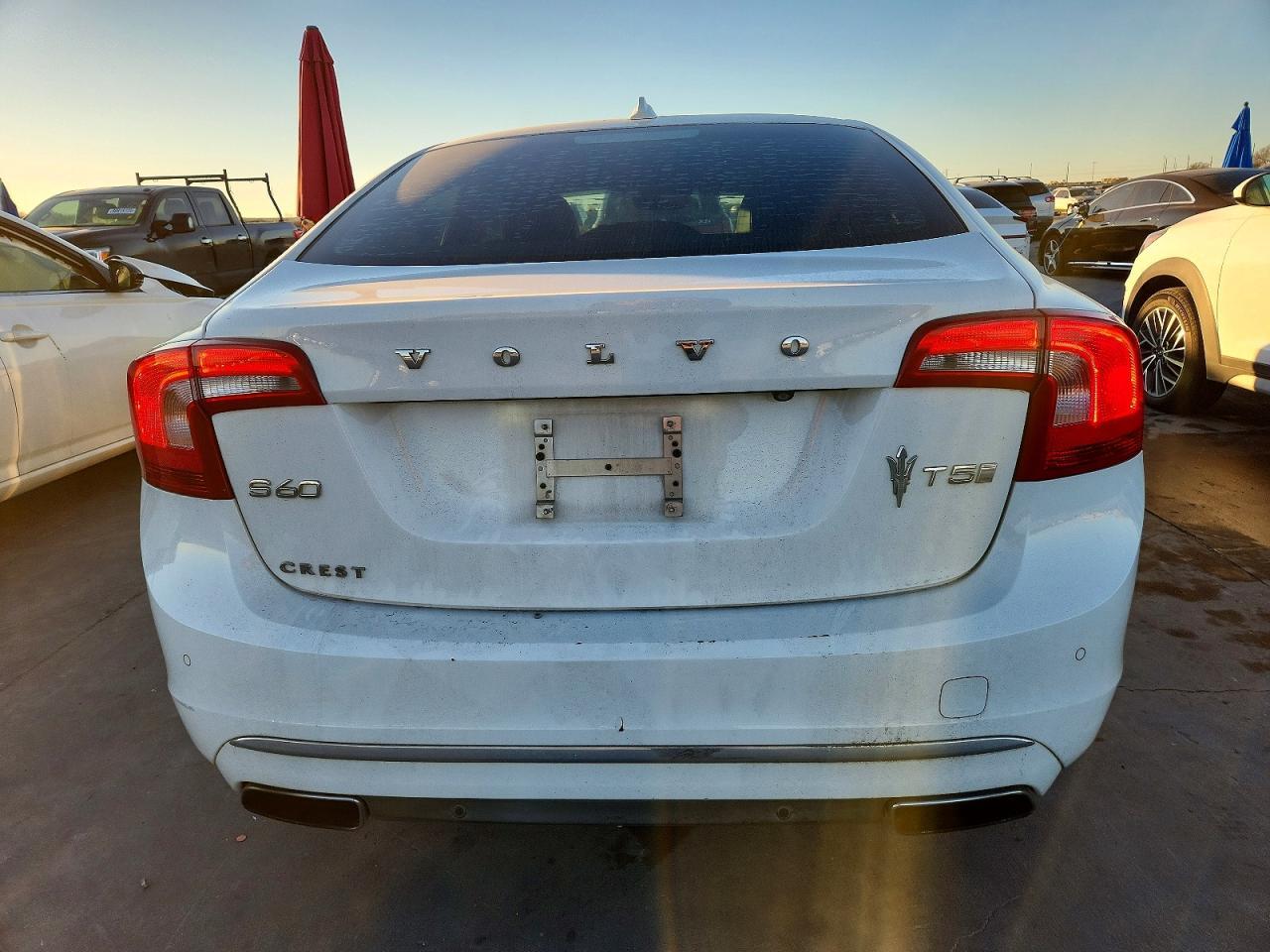 2017 VOLVO S60