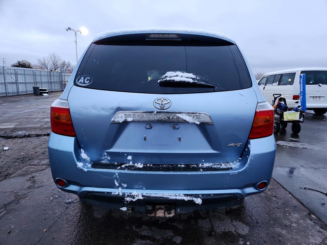 2010 TOYOTA HIGHLANDER