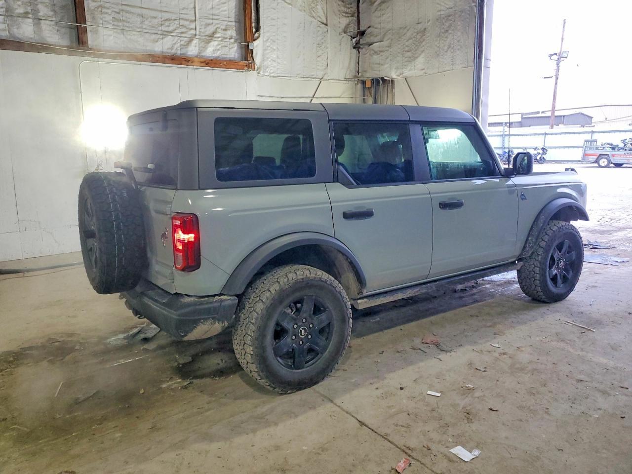 2023 FORD Bronco