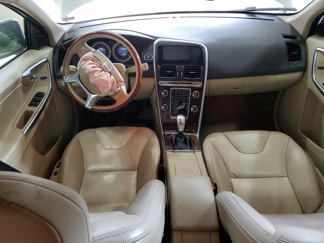 2013 VOLVO XC60