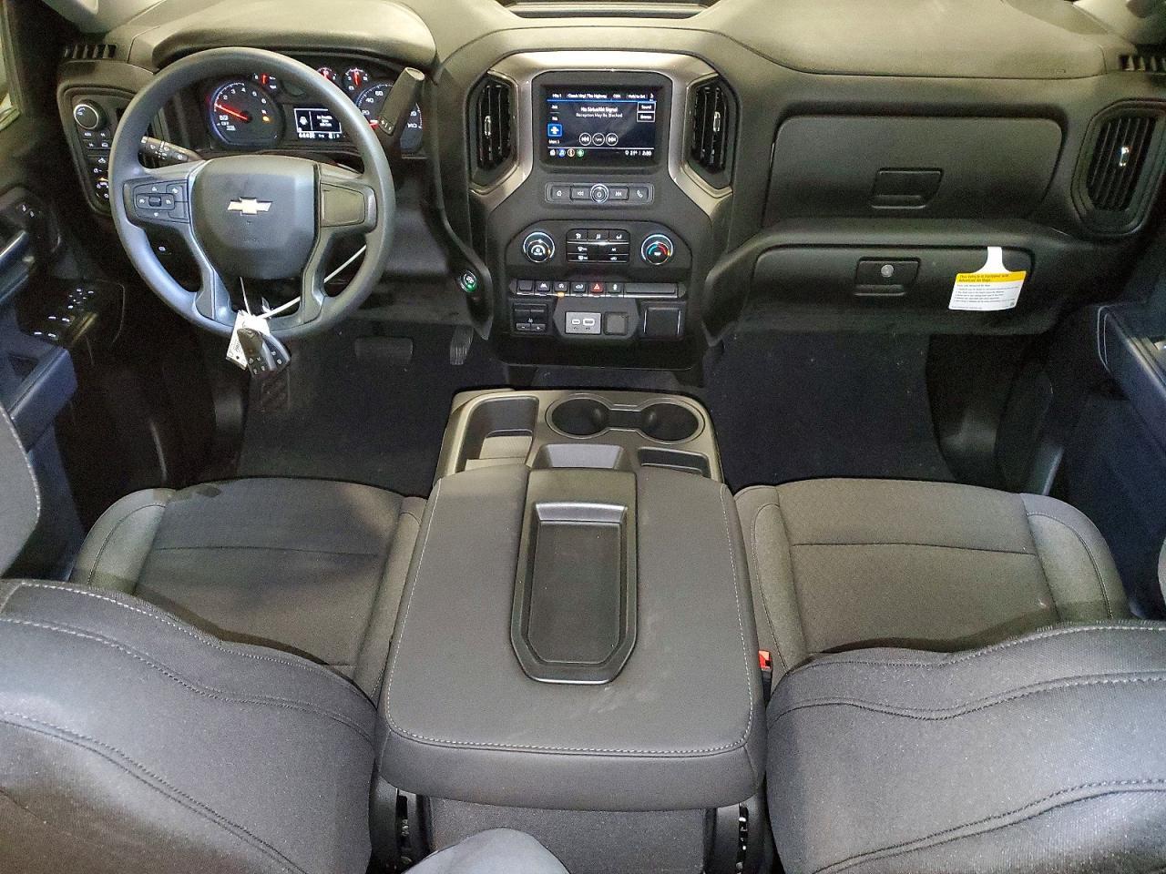 2025 CHEVROLET Silverado