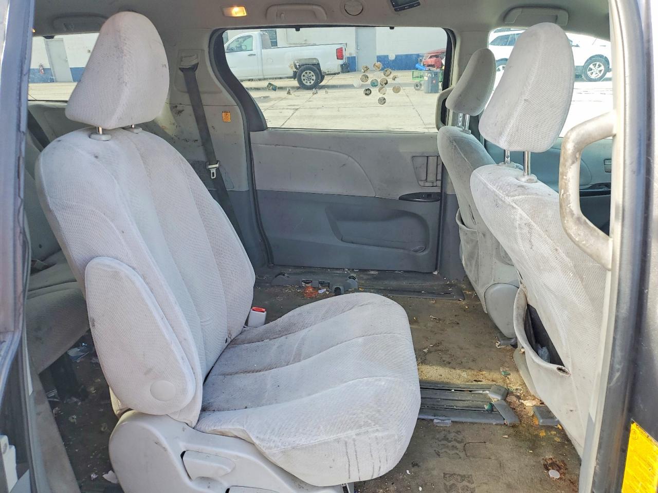 2013 TOYOTA SIENNA