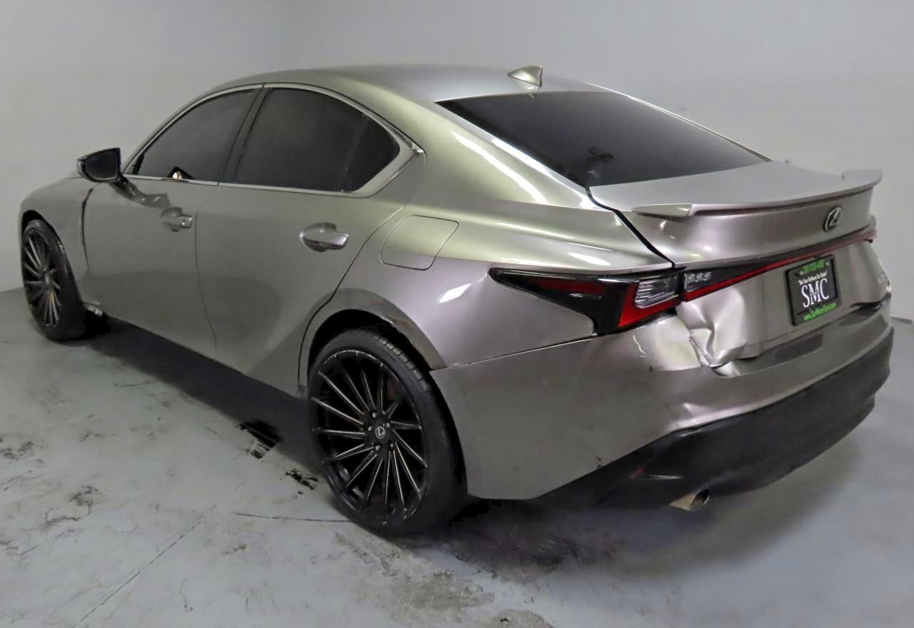 2021 LEXUS IS 300