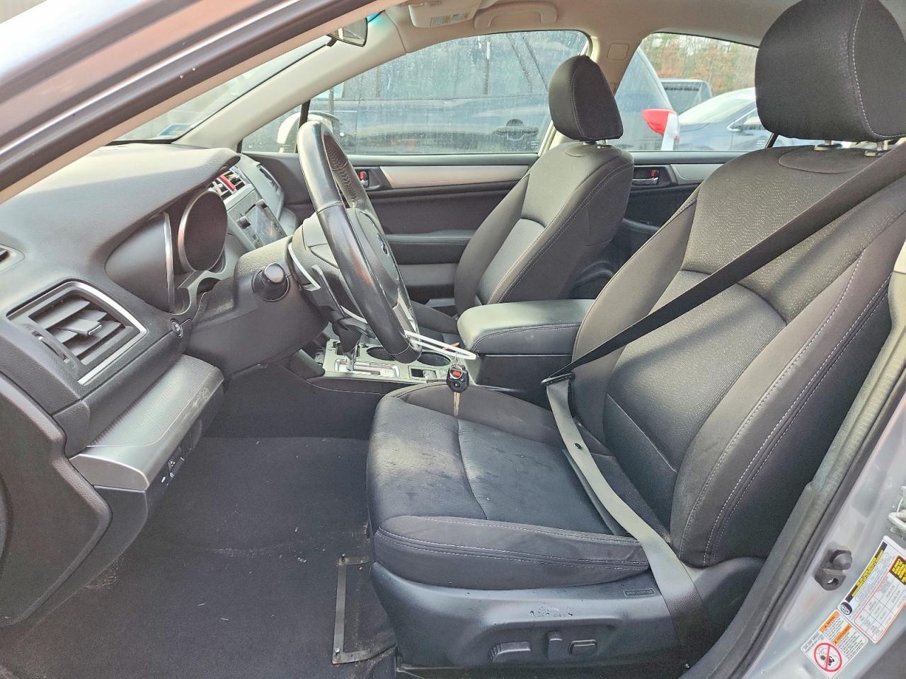 2017 SUBARU Legacy