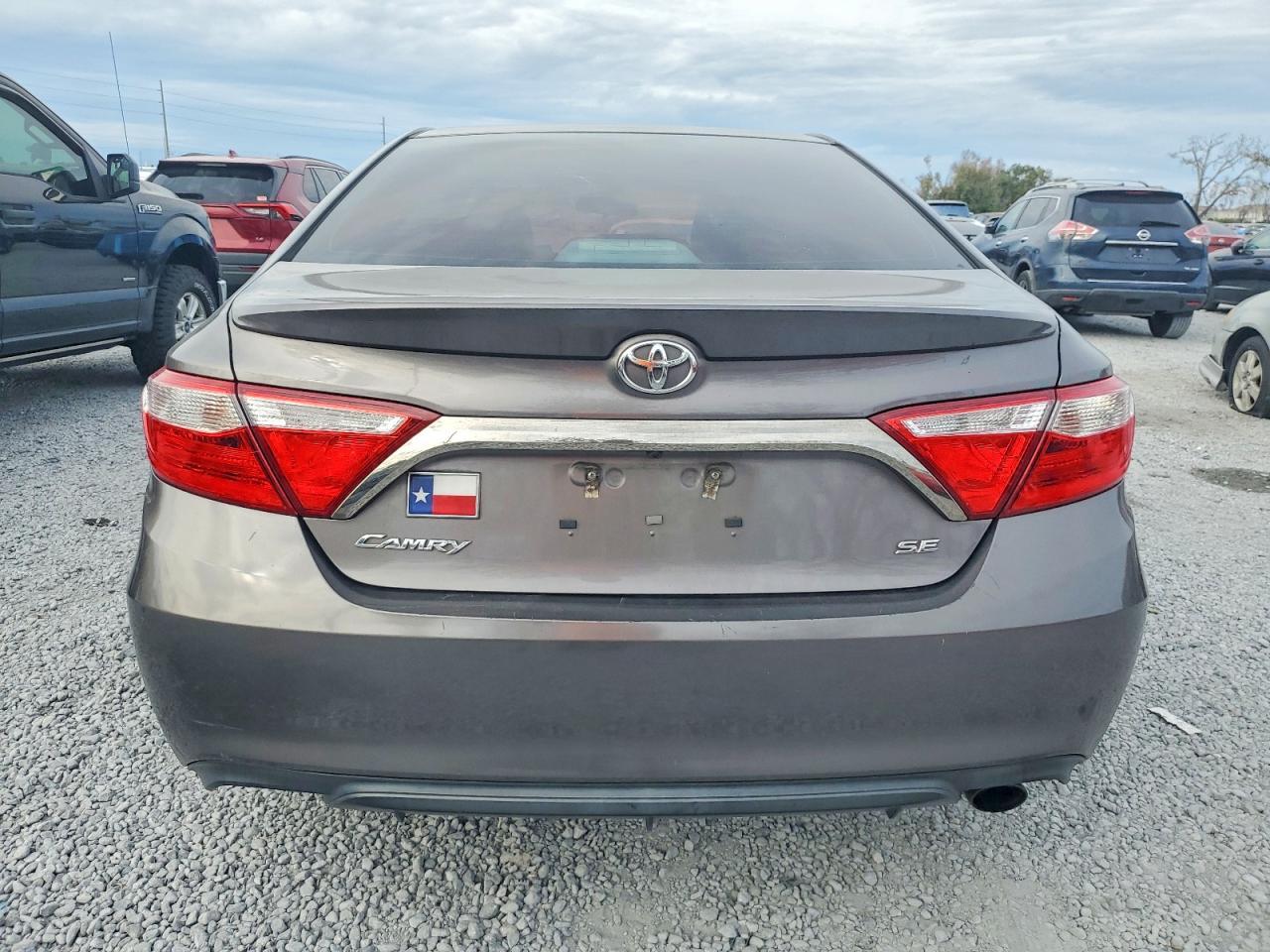 2017 TOYOTA CAMRY